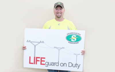 Stearns Lineman Mike Siemers Earns MREA LIFEguard Award