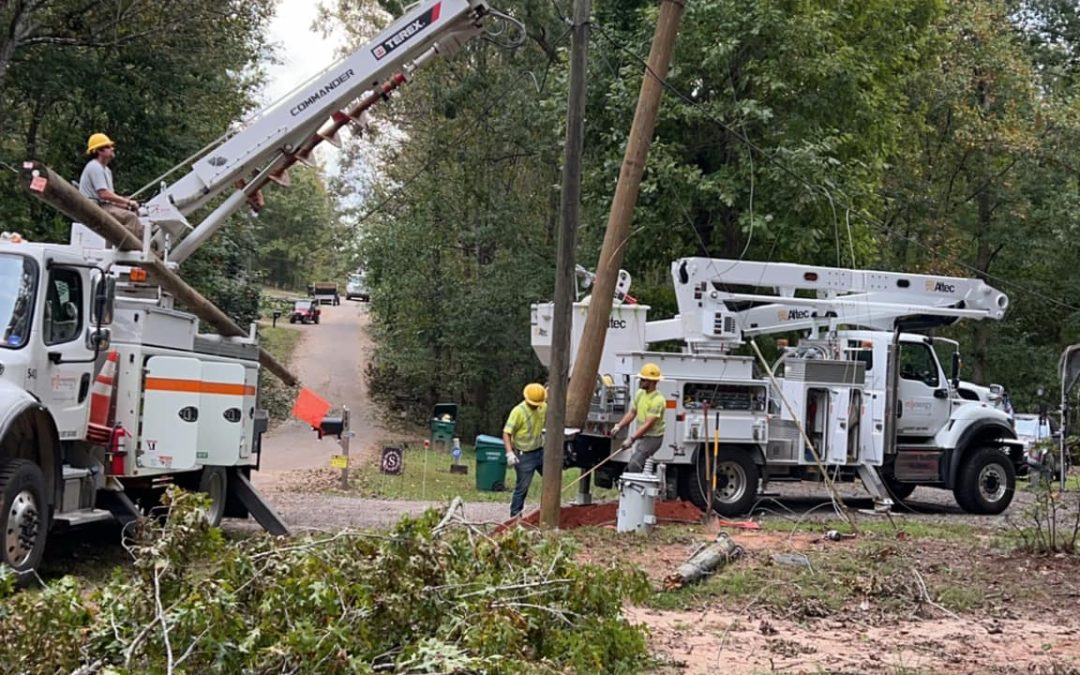 Minnesota electric co-ops send lineworkers to aid  power restoration after hurricane